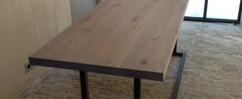 Bureau 001