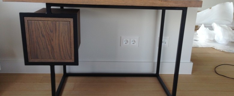 Bureau 005